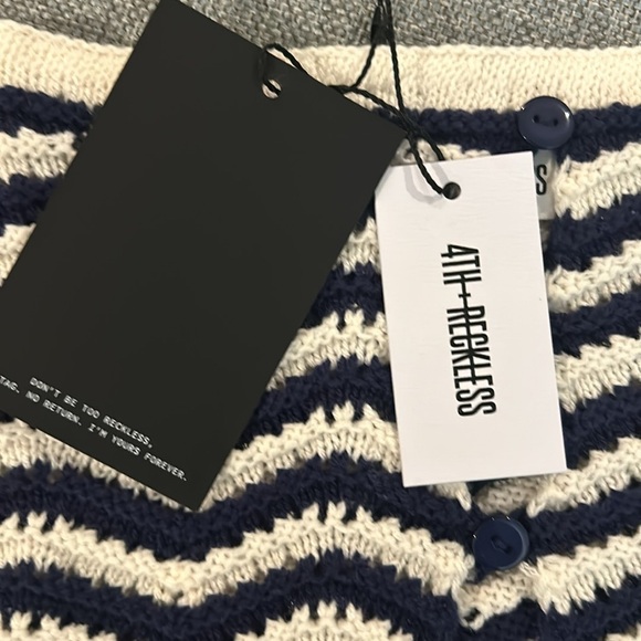 4TH & RECKLESS island crochet Knitted Crop top in navy & white Size M - Picture 7 of 9